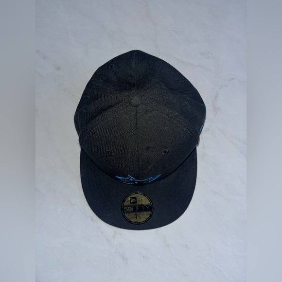 New Era - Marlons Fitted Cap - Picture 5 of 5